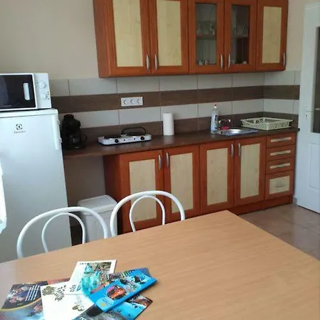 Affittacamere Oregano Vendeghaz Es Apartmanhaz *