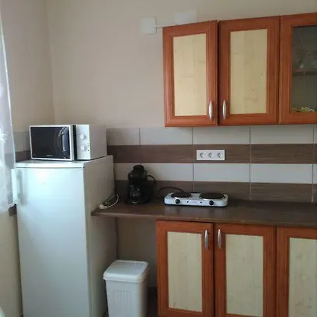 Affittacamere Oregano Vendeghaz Es Apartmanhaz *