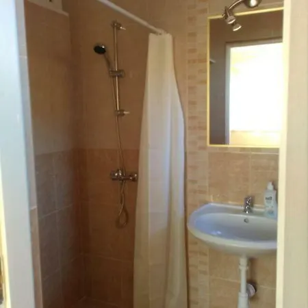 Oregano Vendeghaz Es Apartmanhaz