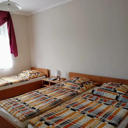 Oregano Vendeghaz Es Apartmanhaz Bogács