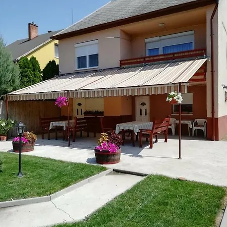 Oregano Vendeghaz Es Apartmanhaz * Bogács