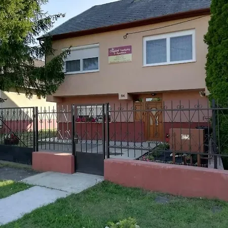 Affittacamere Oregano Vendeghaz Es Apartmanhaz Bogács